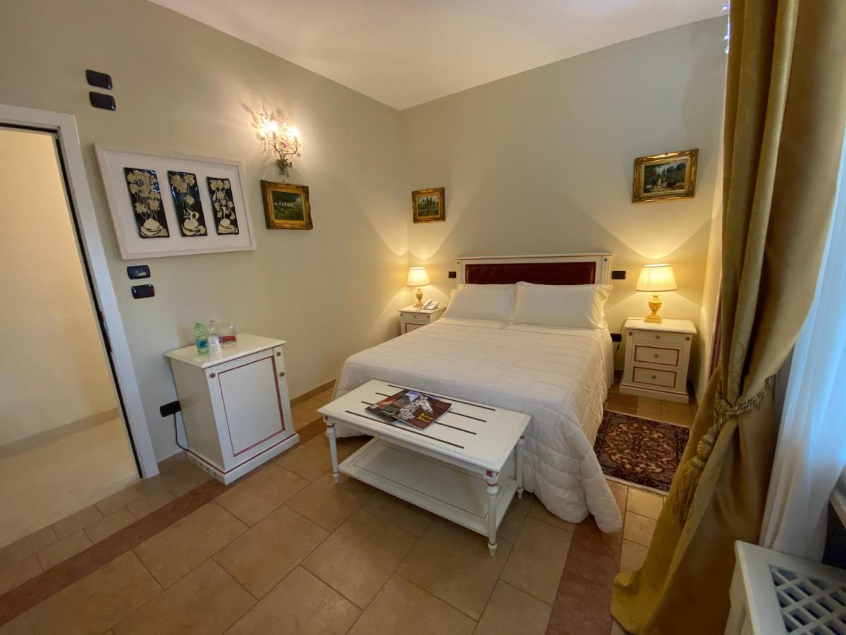 Sangiorgio Resort & Spa Cutrofiano Exteriör bild