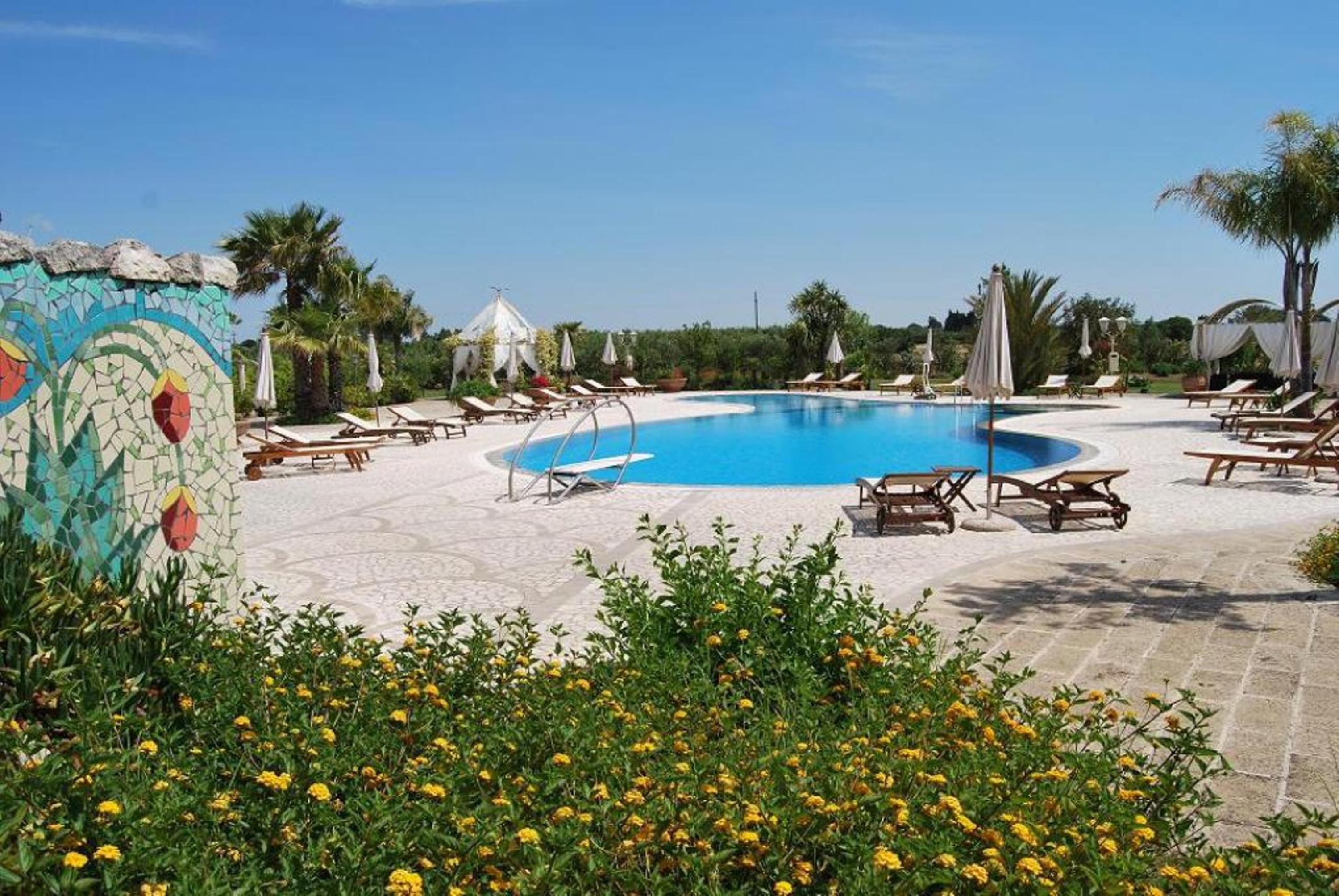 Sangiorgio Resort & Spa Cutrofiano Exteriör bild