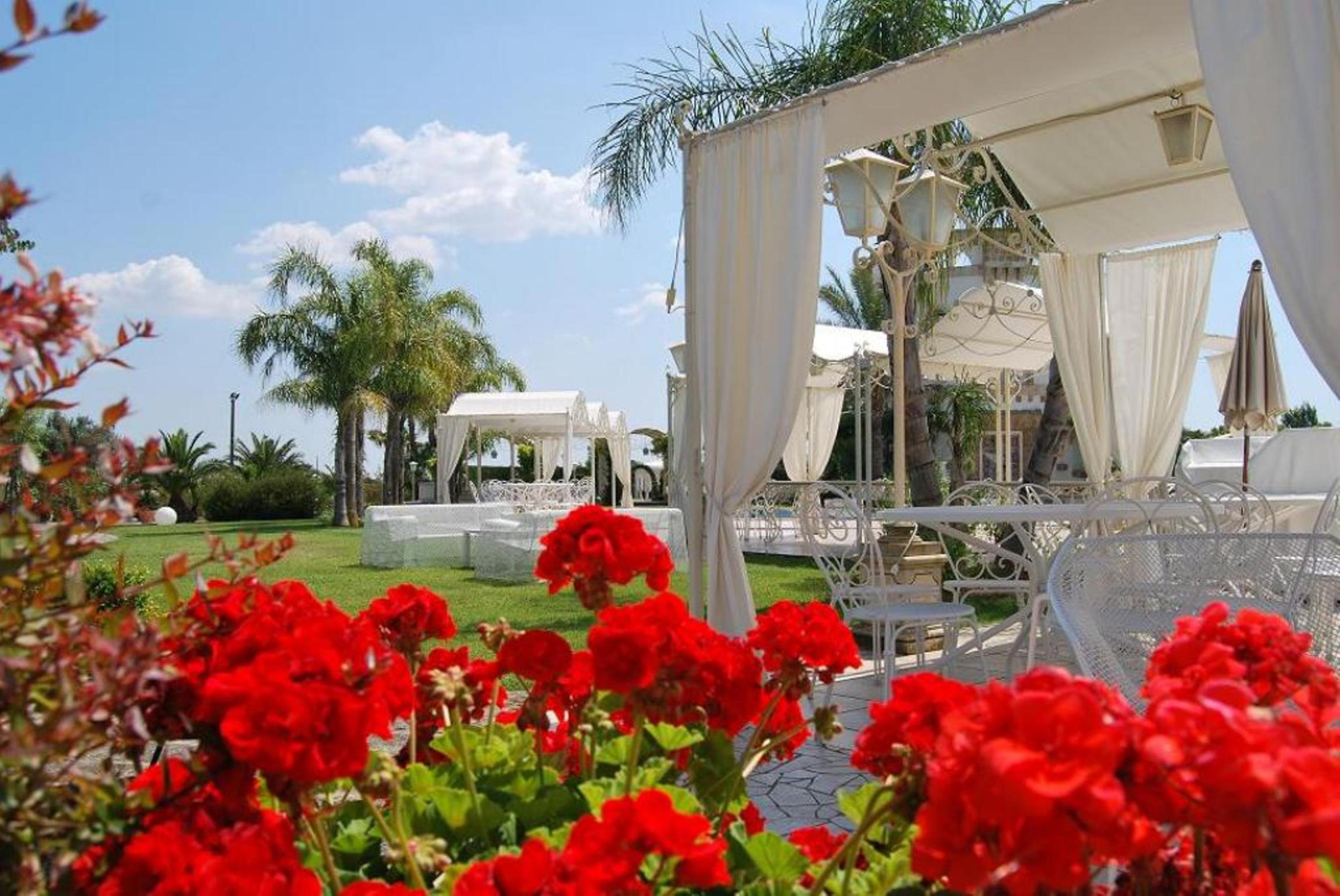 Sangiorgio Resort & Spa Cutrofiano Exteriör bild
