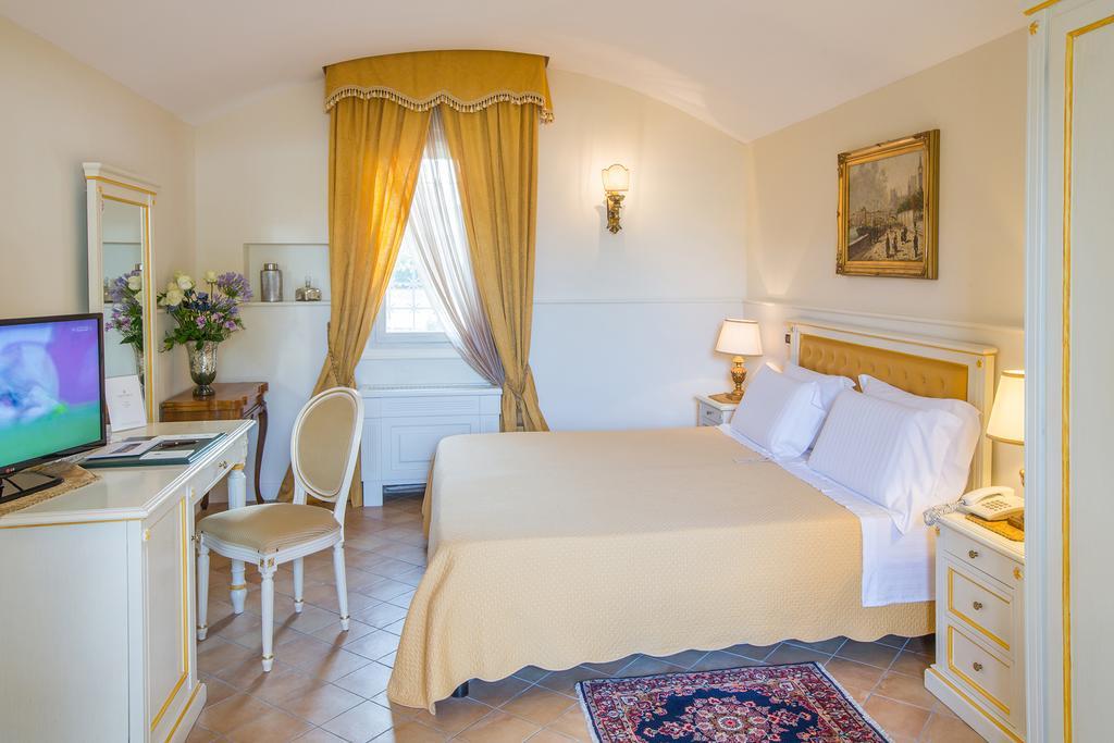 Sangiorgio Resort & Spa Cutrofiano Exteriör bild